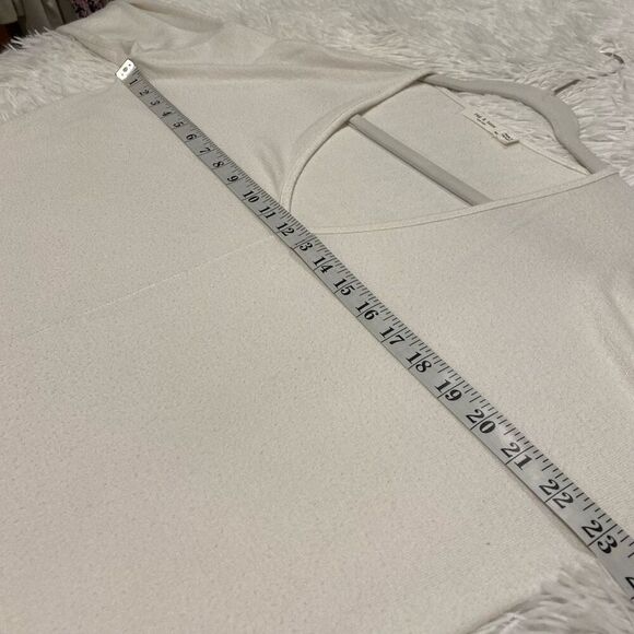 Rag & Bone V Neck Sweater in White Small - Picture 3 of 7